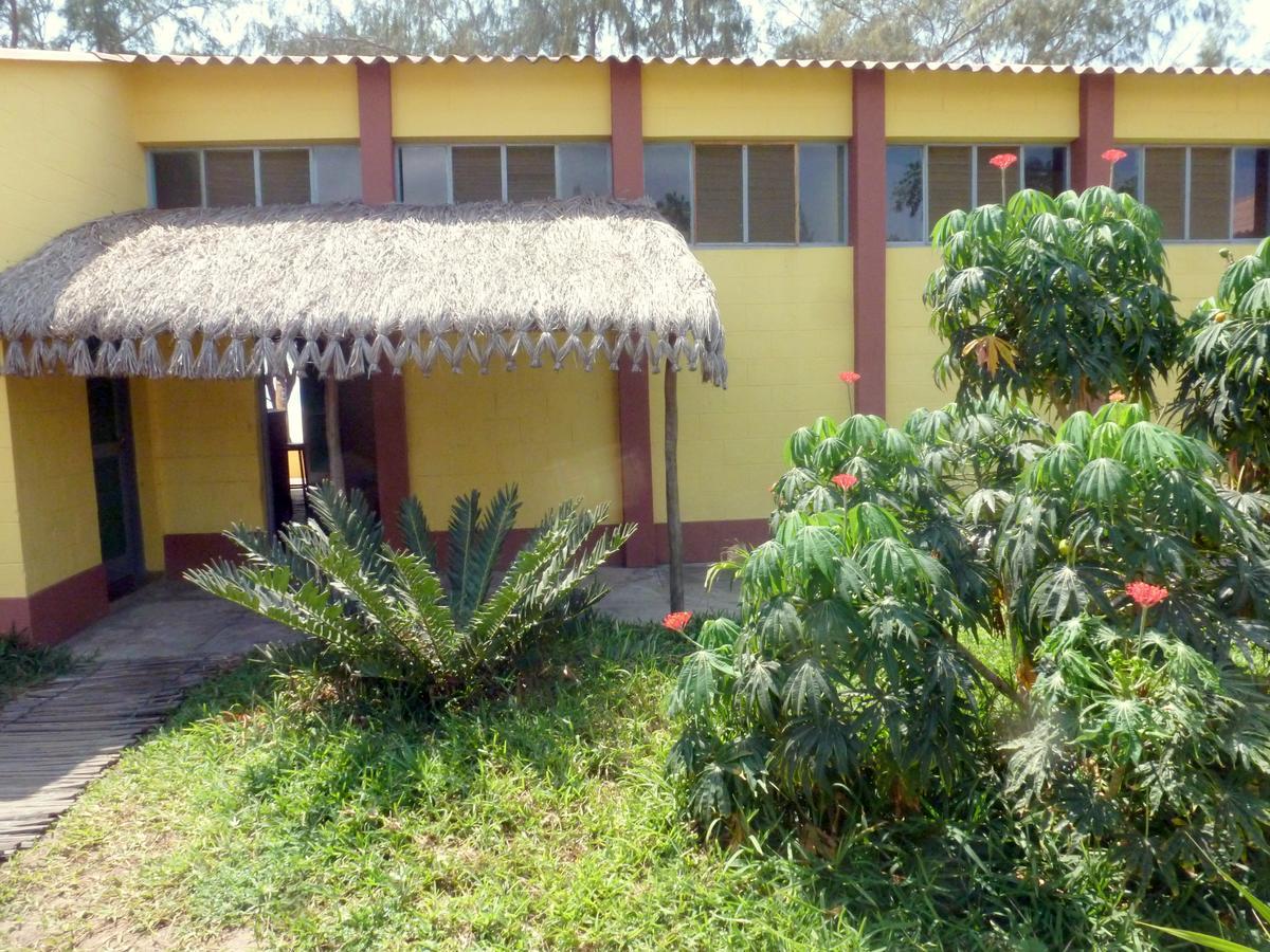 Pariango Beach Motel Tofo Ngoại thất bức ảnh
